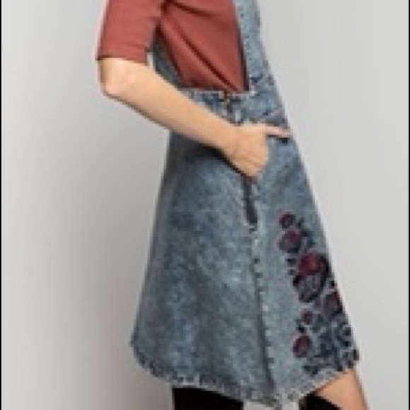 POL Raw Hem Floral Skirt with Pockets main image 0